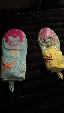 Absolutely Ridiculous sliding mitt