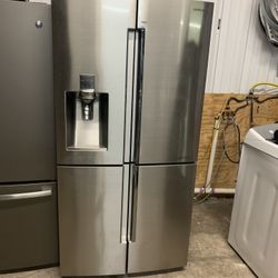 REFRIGERATOR 