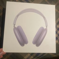 Apple AirPods Maxes Headphones 