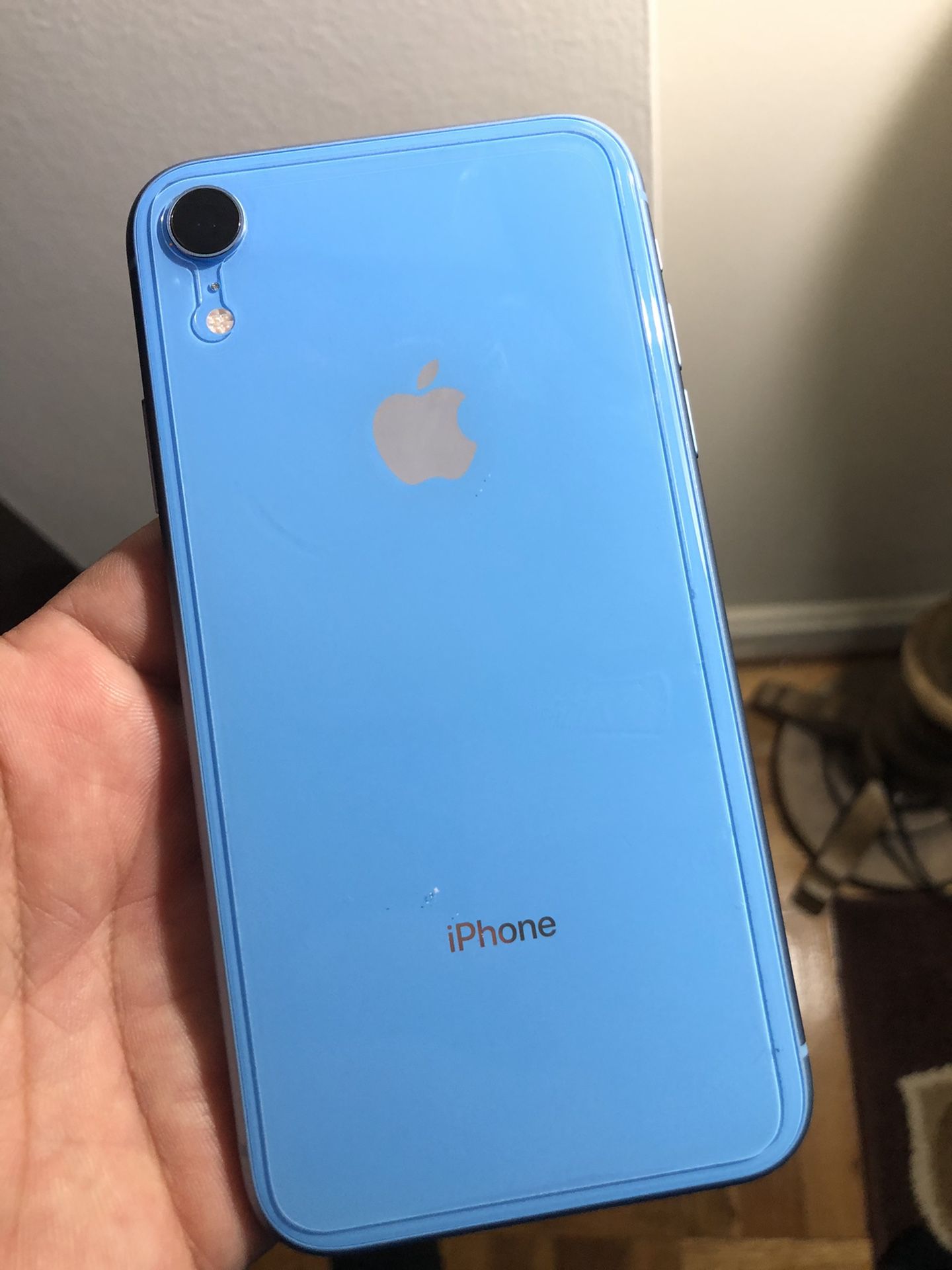IPHONE XR 64 gb T Mobile and Verizon