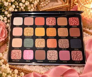 24-Pan Eyeshadow Palette