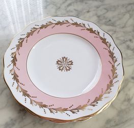 Foley Bone China 4 dinner plates