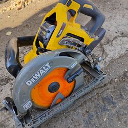 DeWalt 71/4 Circular Saw Flex Volt