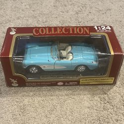 Road Legends 1957 Chevy Corvette Convertible Baby Blue 1:24 Diecast