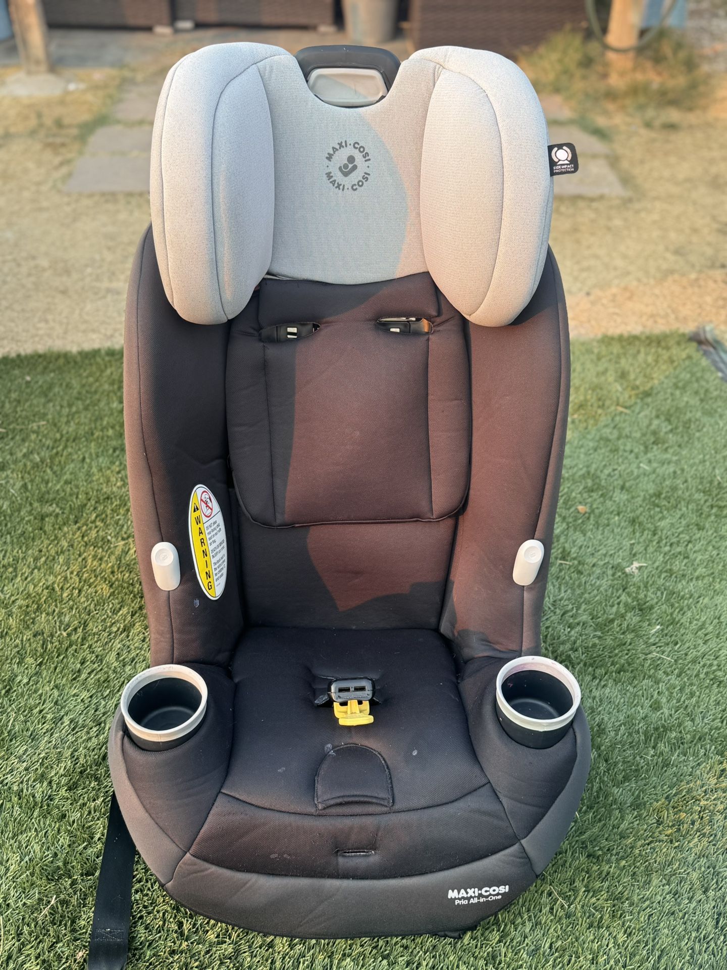 Maxi-cosi Pria 3 in 1 Car seat- Black/grey