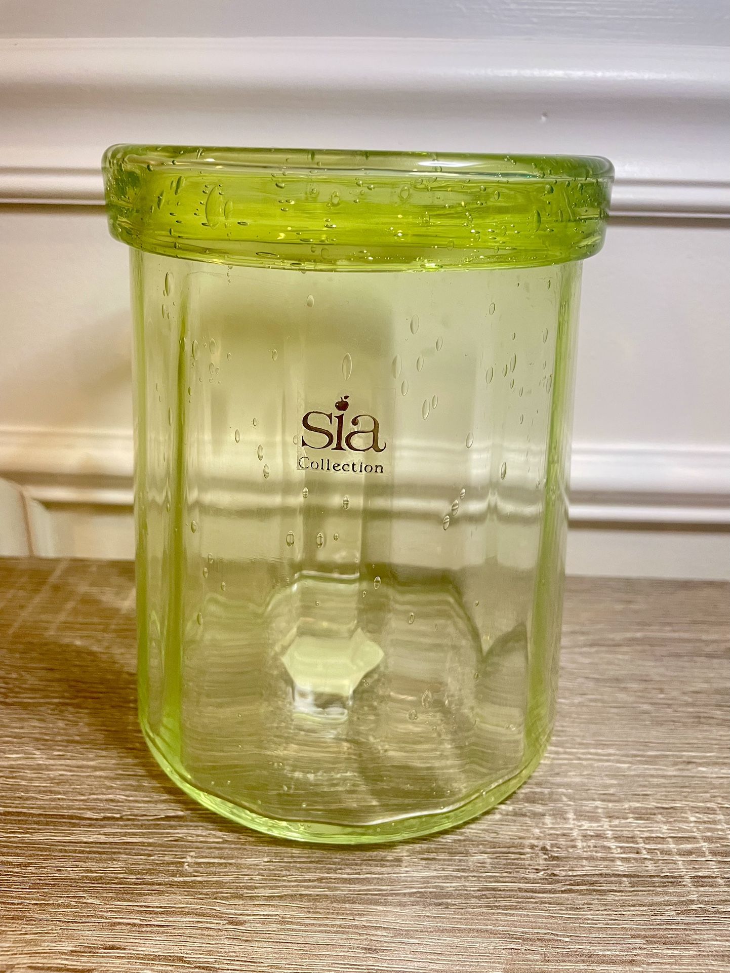 Beautiful Vintage Sia Collection Green Vase (#11)