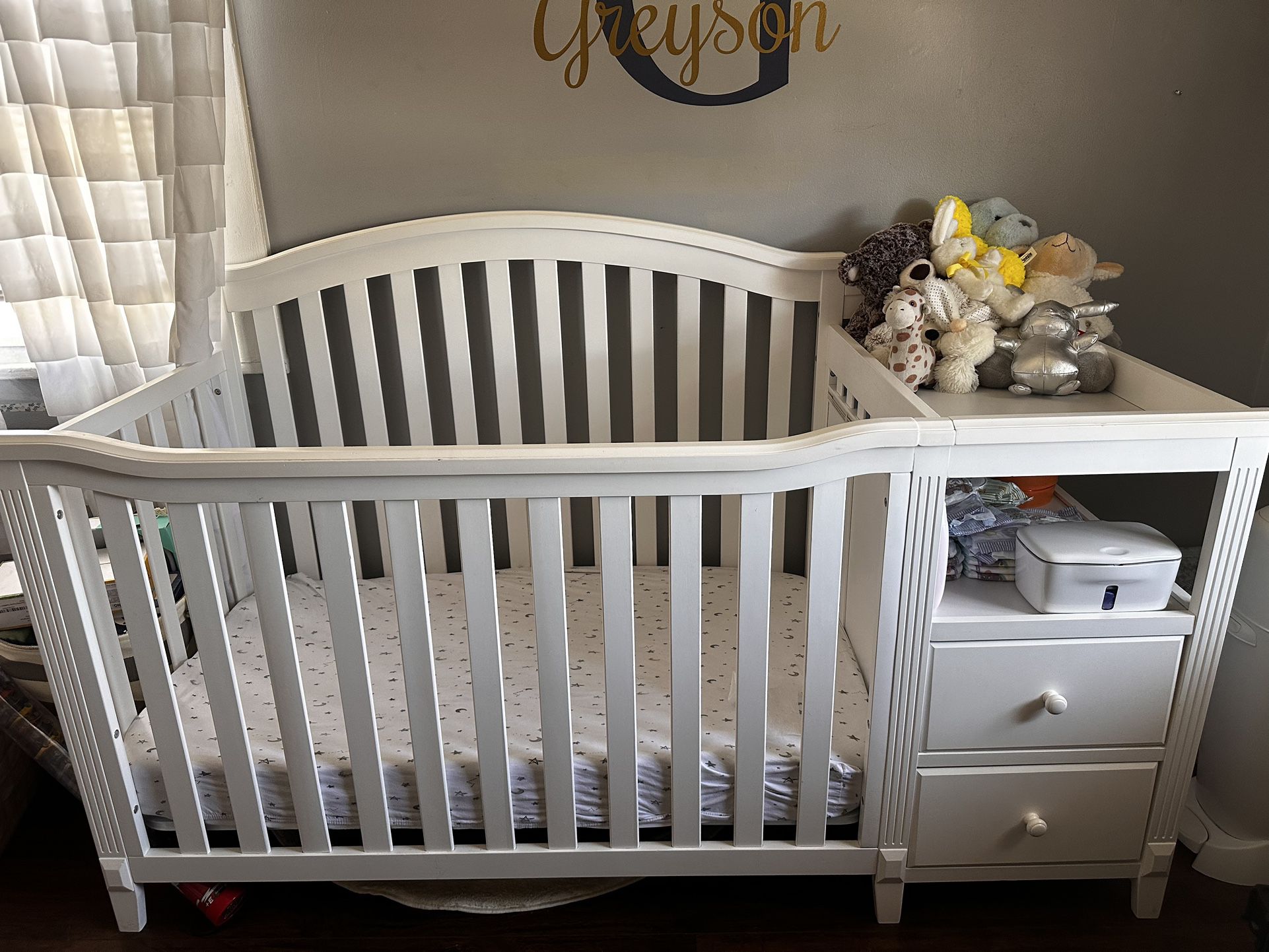 Crib - Full Size Bed 