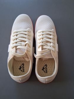 NortiV8 White Mesh Lace-Up Sneakers