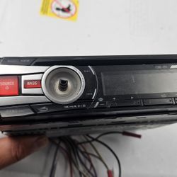 Alpine CDE-151 Car Stereo CD Player MP3 WMA AM FM Radio Aux USB 50 Watts x 4 Ch