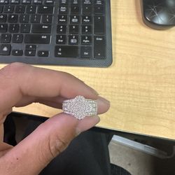 CLOVER MOISSANNITE RING SIZE 7