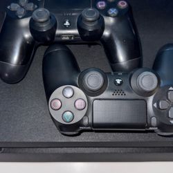 PS4 Slim 2 Controllers