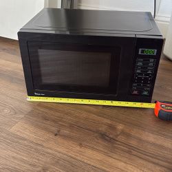 Magic Chef Microwave
