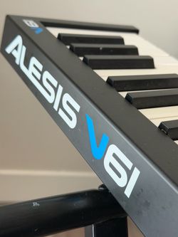 Alesis V61 USB MIDI Keyboard Controller – 61 Keys