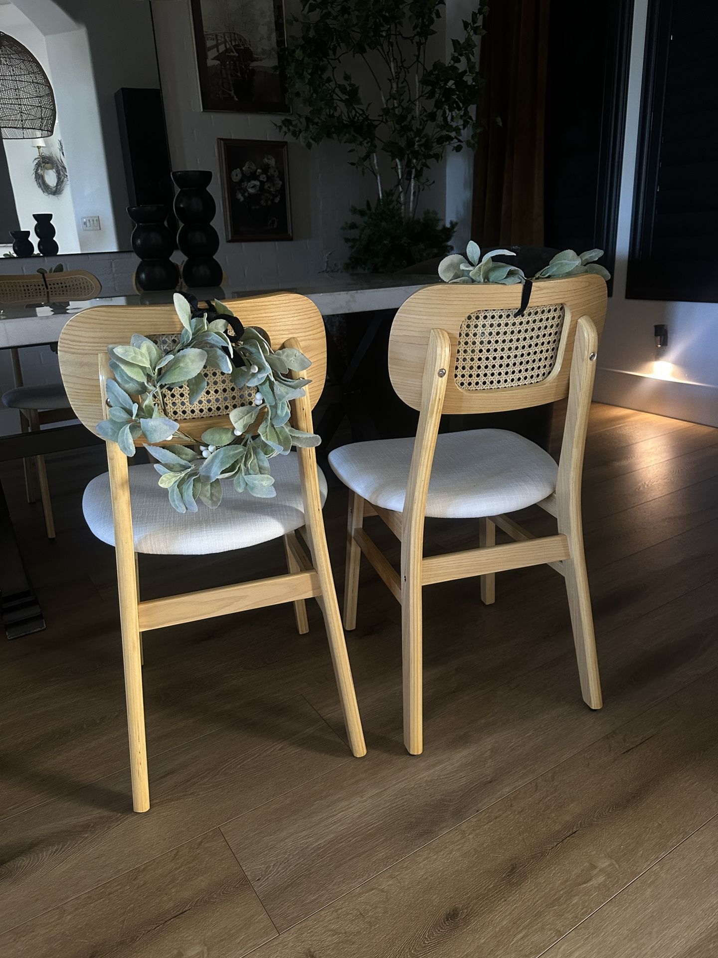 4 Dining Chairs
