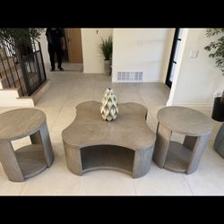 3 Piece Set. Wood Coffee Table With 2 Side Tables 
