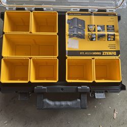 DEWALT TOUGHSYSTEM 2.0 10-Compartment Deep Small Parts Organizer