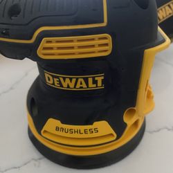 Dewalt Lijadora Only Tool 