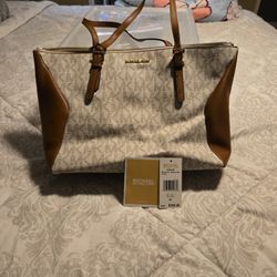 Large Michael Kors bag