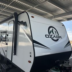 2022 Ozark by Forest River ascent Ozark 1650 BHKX