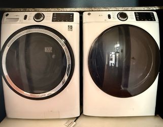 GE Ultrafresh Vent Washer & Dryer (GAS)
