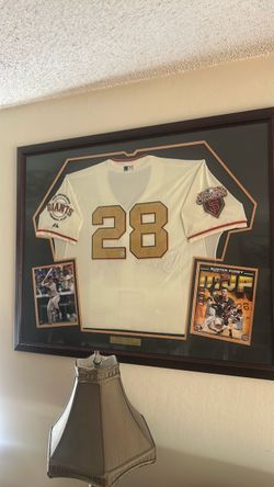 Buster posey signed framed jersey