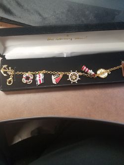 Charm bracelet boat theme