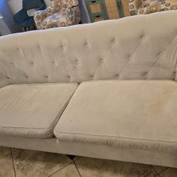 Sofa, Chaise & Accent Chairs