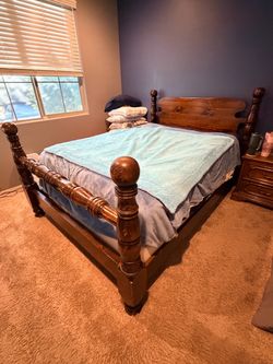 Wood Four-Poster Bed Frame