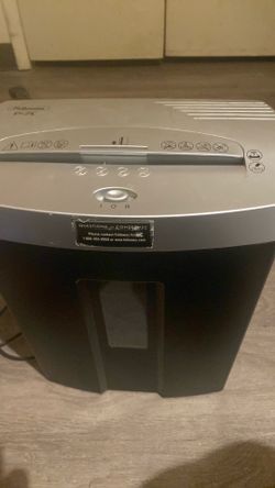 FELLOWES. P – 7C
