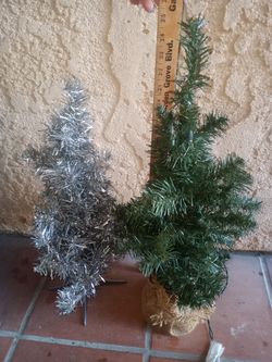 Small Trees 2 For $20 Home Office Artificial Trees Green Lights Up Two Piece Lot