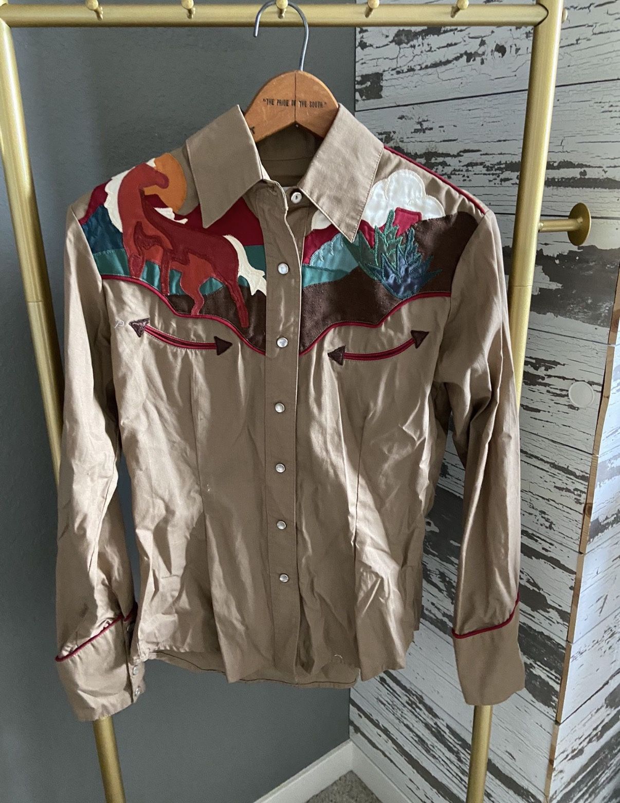 Women’s Vintage Western Shirt