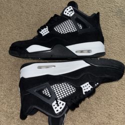 Jordan 4 White Thunder