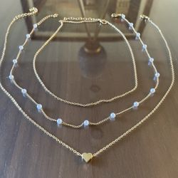 Color: Yellow Gold , Gender: Women , Material: Zinc Alloy,  Magnetic: No