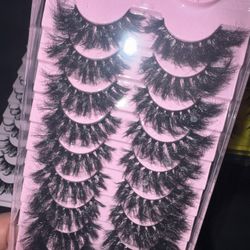 45 Pairs Of Lashes 
