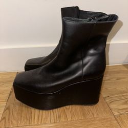 Jeffrey Campbell Platform Booties Size 7.5