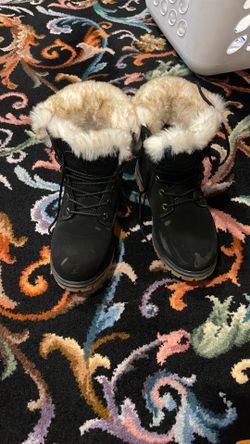 Comfortable Suede Boots Size 8