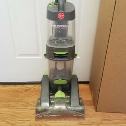 NEW cond HOOVER SHAMPOO CLEANING CARPET SYSTEM  , AMAZING POWER SUCTION  , WORKS EXCELLENT  , IN THE BOX 