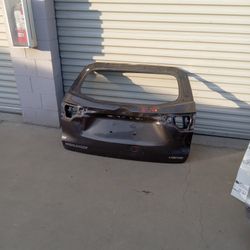 14 To 19 Tail Gate Lift Gate Toyota Highlander ( Oem)