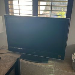 Sony Bravia 46” Lcd Tv