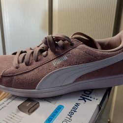 Women Adidas Suede Slip on shoes 