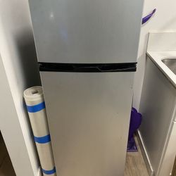 Small Refrigerator 