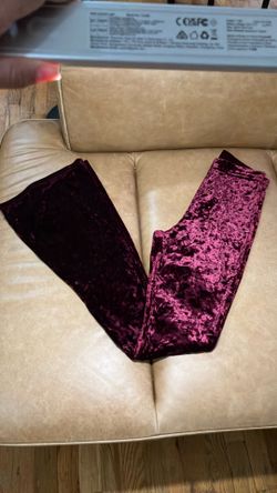 $1 Top Shop Velvet Women’s Bell Bottom Legging