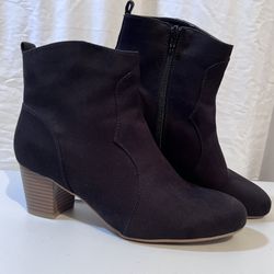 Women’s Ankle Boots Size 10. Black Suede With 3 Inch Heels 