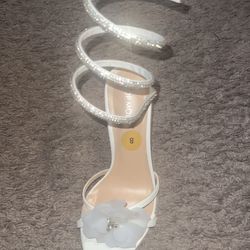 BRAND NEW HEELS  (Dm To Negotiate A Much Lower Price)