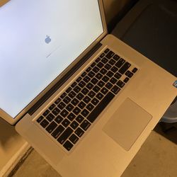 2011 15” i7 256 Ssd High Sierra