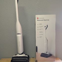 Like New Roborock 2-in-1 Wet Dry Mop Vacuum Self Cleaning