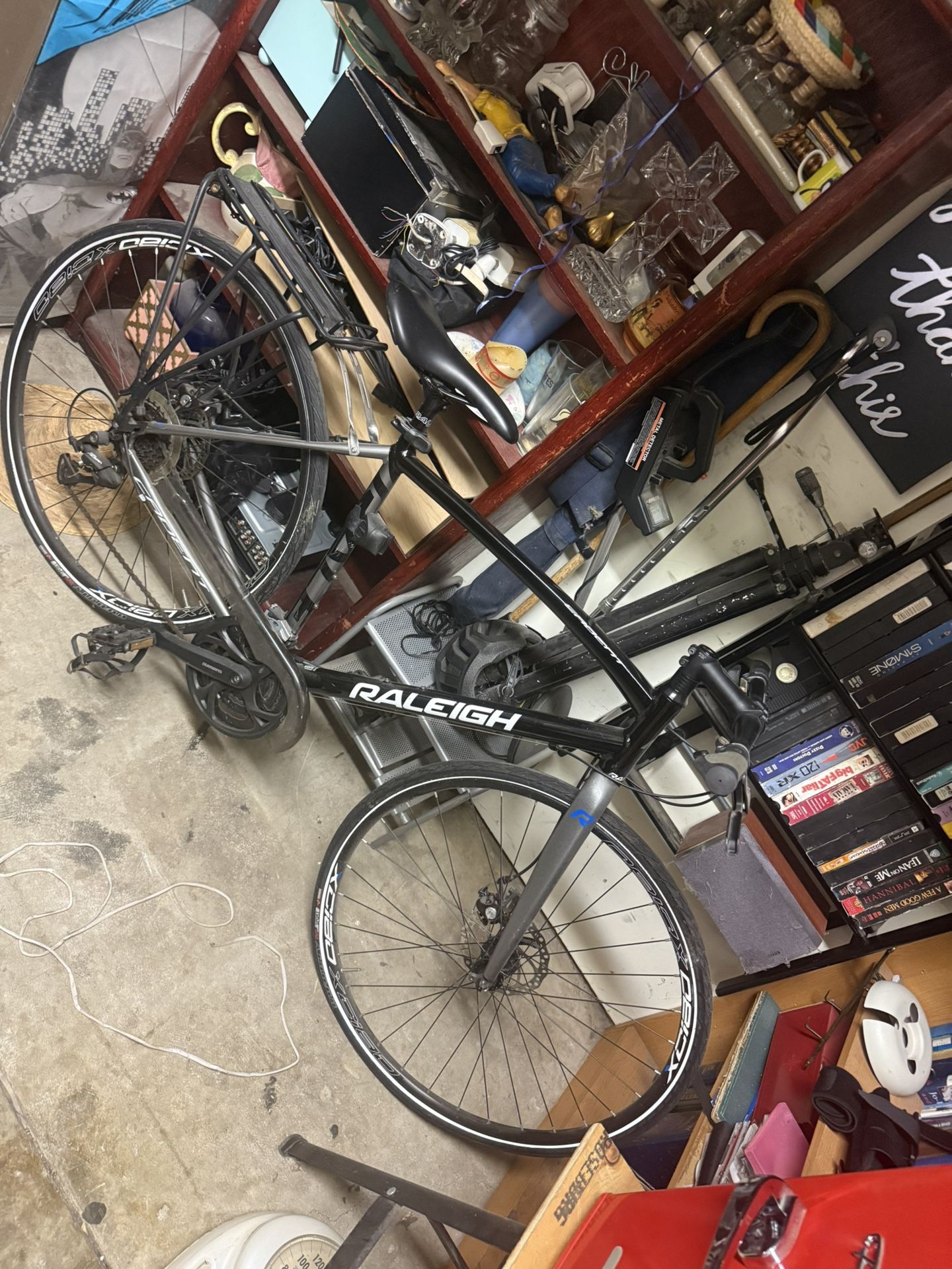 Raleigh Mountain Cadet Black Mountain Bike