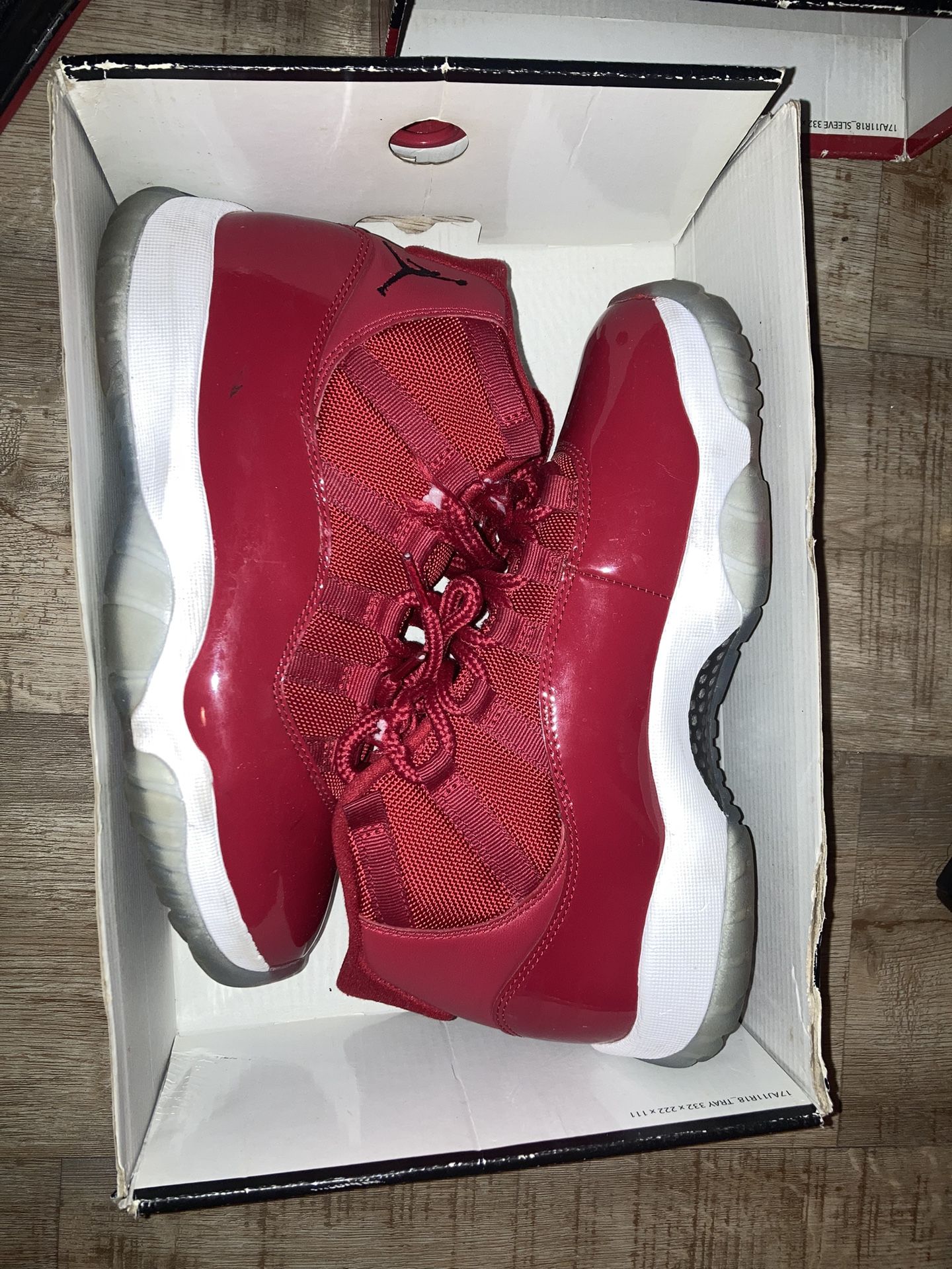 Jordan 11s Size 7.5