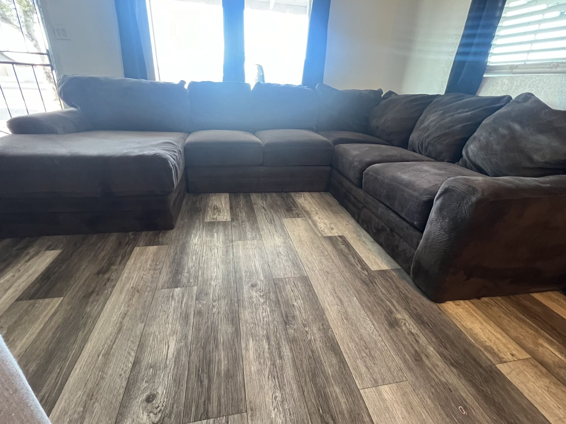 Sectional Couch Free Delivery