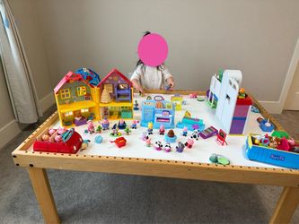 Kids play wooden table